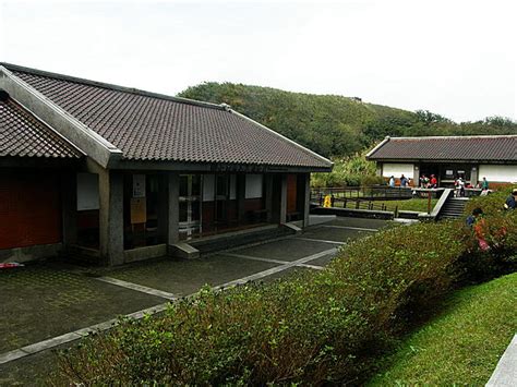 We provide version 2.02, the latest version that has been optimized for different devices. 陽明山國家公園 - 背包地圖