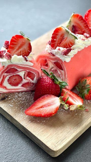 OhCakes Winnie On Instagram Strawberry Crepe Roll Aka Towel Cake
