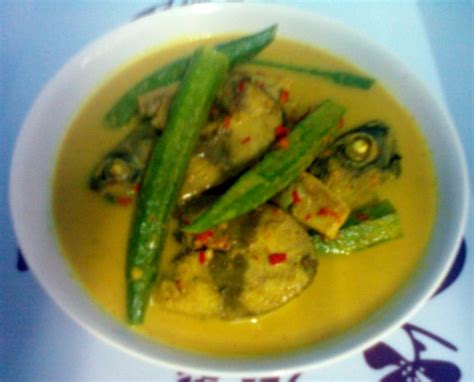 Selain ekonomis, ikan tongkol juga kaya akan protein loh. Resepi Ikan Tongkol Masak Lemak Nenas - Mewarnai w