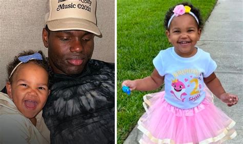 nfl star shaquil barrett s 2 year old daughter passes away after drowning in pool at florida