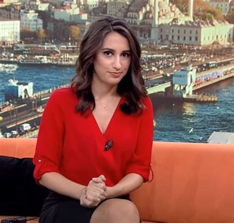 25 yaşındaki başarılı oyuncu, muhteşem bir düğünle dünya. Gözde Şeker Kimdir Kaç Yaşında Nereli? Biyografisi Hayatı