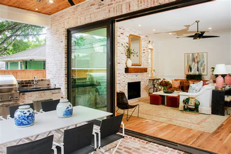 Modern Farmhouse In Houston Texas Joins Contrasting Styles Marvin