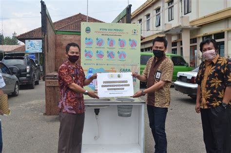 Lowongan kerja terbaru di jawa barat. PTPN VIII pasang Wastafel Portable di Pasar Kabupaten, Jawa Barat | PT Perkebunan Nusantara VIII