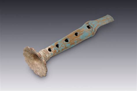 Flauta Tubular Con Pabellón Fitomorfo El México Antiguo Salas De