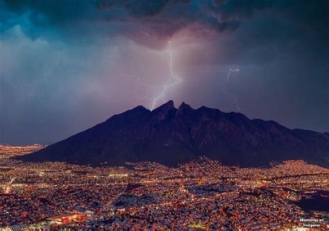 Las temperaturas en esta urbe son moderadas durante la primavera y el otoño, mientras que • los fuertes calores que imperan en monterrey durante junio, julio y agosto son la característica más notable del clima de esta región. Clima en Monterrey hoy lunes 24 de agosto: Se esperan ...