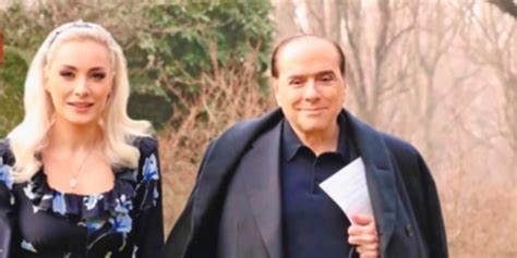 Silvio Berlusconi Sposa La Fidanzata 32enne Marta Fascina