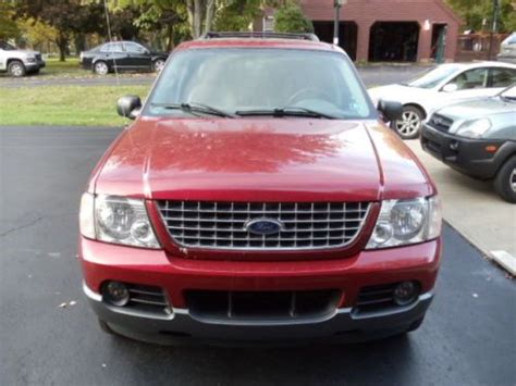 Sell Used 2003 Ford Explorer Xlt 4wd Suv 40 L V6 Engine In New