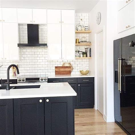 Designed to add distinction and durability to your home's kitchen and living spaces, black slate is versatile enough to match nearly any décor, yet striking enough to command just the right amount of attention. @schadeshop on Instagram: "Contrasted kitchen " | White ...
