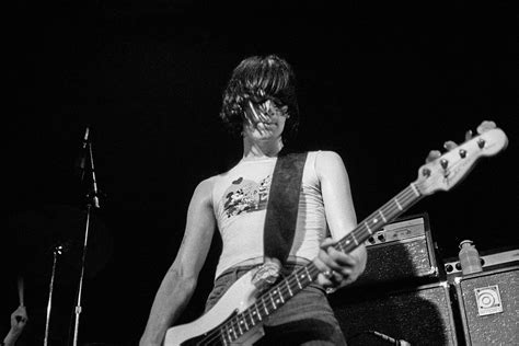 18 Years Ago Ramones Bassist Dee Dee Ramone Dies At 50