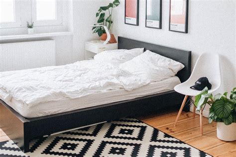 While the twin mattress is generally the most affordable bed size, the twin xl provides 5″ of additional length compared to both the twin and a full. Twin vs Full - Mattress Size Guide Comparison Twin vs Full