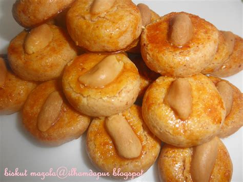 Telur vzobem dengan bubuk gula menjadi busa yang stabil. Ilham Dapur: Biskut Mazola