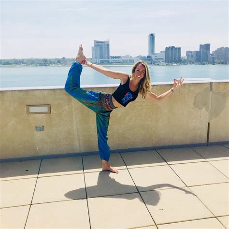 Sweat In The Sky With Rooftop Yoga At The Gmrencen Sweat In The Sky
