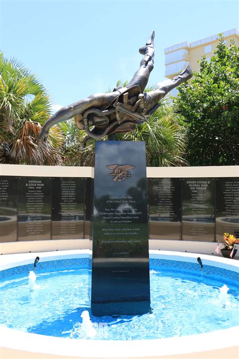 Us navy seals use a variety of scuba and rebreather apparatus for underwater operations. The National Navy SEAL Museum is home to the only Memorial ...