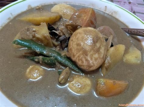 Masukkan ayam kacau sebati dan biar masak seketika. Resepi Kurma Telur. Sesekali Suami Masaklah Untuk Keluarga