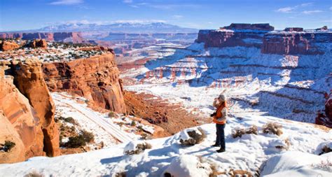 30 Beautiful Places to Visit in Winter in USA (You'll Love!)