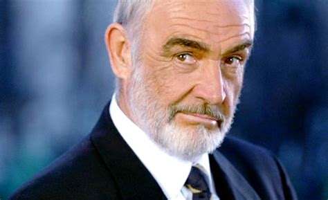 Ο sean connery σε ηλικία 90 ετών, έφυγε από την ζωή και αποτέλεσε έναν από τους θρύλους του κινηματογράφου. Fan Theory Friday: Is Sean Connery Really James Bond in ...