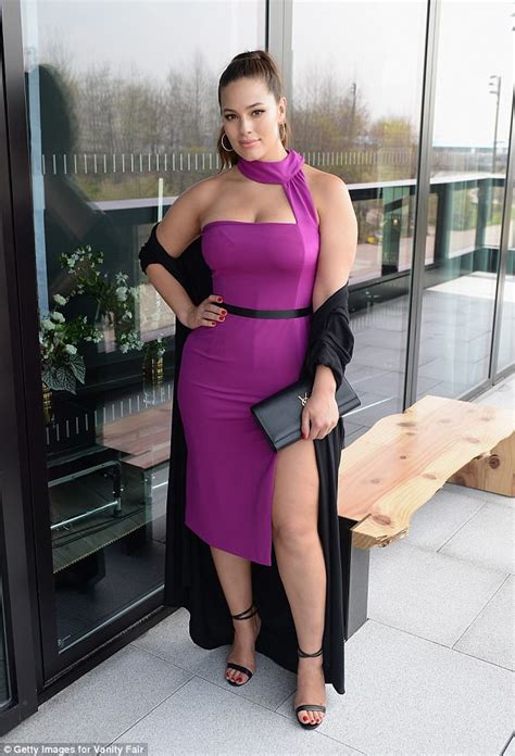 Ashley Graham Looks Sensational At Brooklyn Event Daily Mail Online