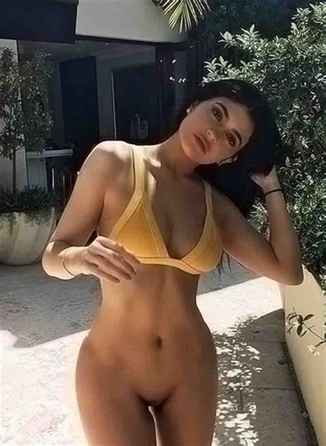 FULL VIDEO Kylie Jenner Tyga Sex Tape Porn Leaked Minutes Video OnlyFans Leaked Nudes