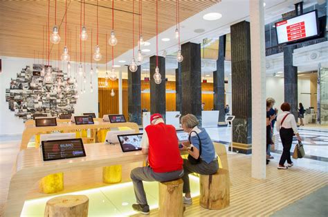 En el apartado de nombre indica el nombre de los trabajadores (separados por una coma) para poder personalizar los productos. La oficina de turismo de Bilbo situada en la plaza ...