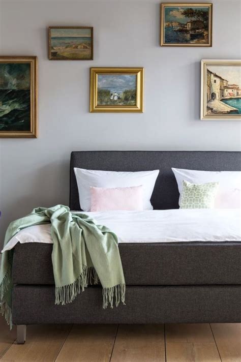 Die wichtigsten kriterien, die eine. Schlafzimmer mit Boxspringbett in anthrazit / dunkelgrau ...