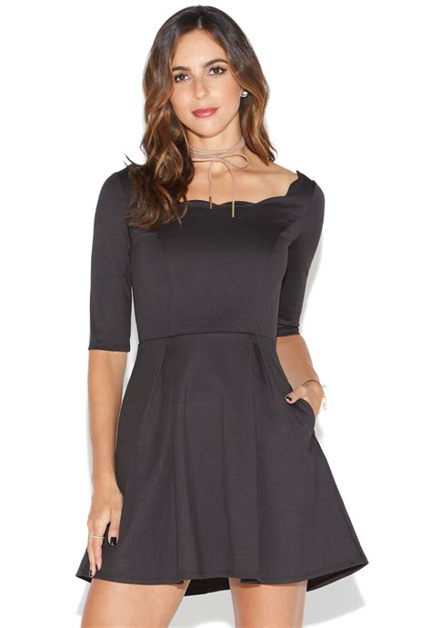 01:59 how do you find a pair of shoes that fit your feet well? SCALLOP FIT & FLARE DRESS - ShoeDazzle