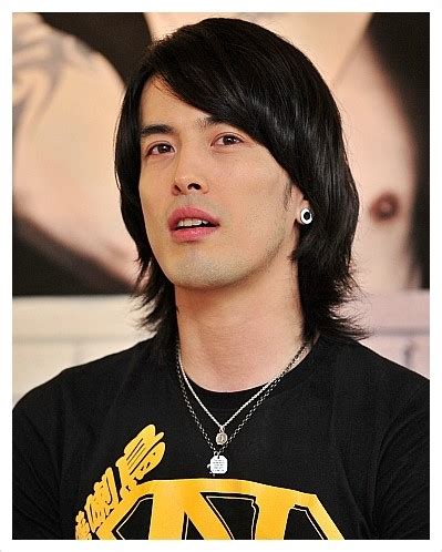 Human rights ost part.6 korea's no.1 music. 노라조 (NORAZO) - 형 (兄) 앨범. '야심작' (2009) [보컬 : 조빈, 이혁 ...