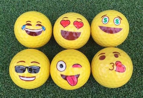 2pcs1 Lot Golf Ball Emoji Faces Novelty Fun Golf Balls Lovely Face