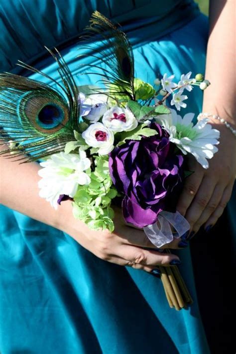 (closed) bride and bridesmaid bouquets. My bridesmaids bouquets..