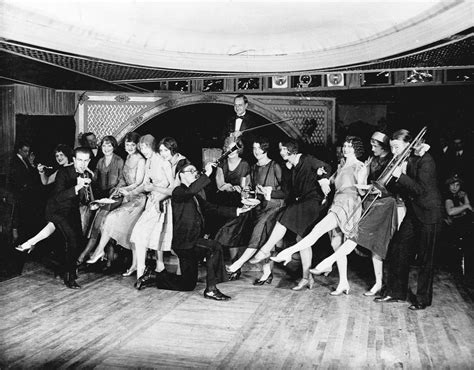 The Charleston And Jazz In The Roaring 20s 1920s Dance Dance