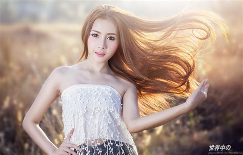 4k Asian Bokeh Pose Hands Brown Haired Glance Hd Wallpaper Rare Gallery