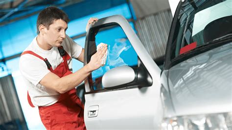 The Top 3 Quality Auto Glass Manufacturers