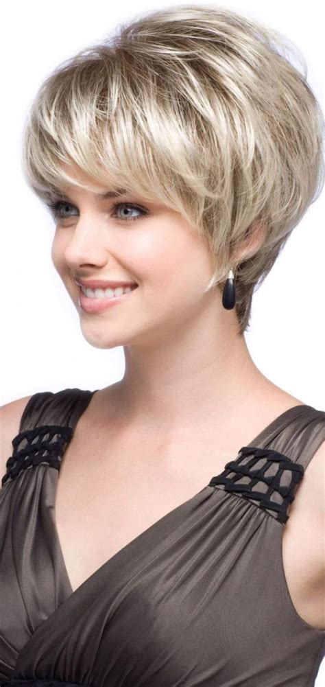 Tendance : 19 plus belles images coiffure courte femme soixantaine