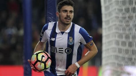 Wolves page) and competitions pages (champions league, premier league and more than 5000 competitions from 30+ sports. Rúben Neves - Spelersprofiel 20/21 | Transfermarkt