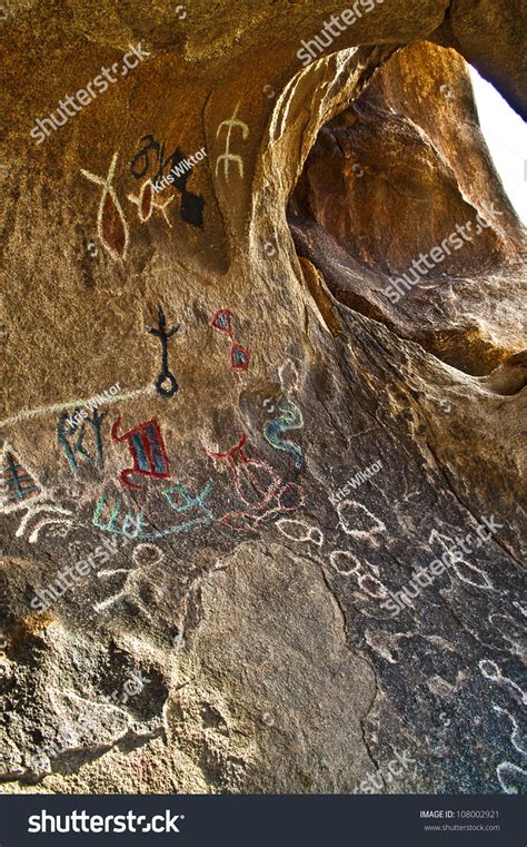 Petroglyphs Cave Near Barker Dam Joshua Stock Photo 108002921