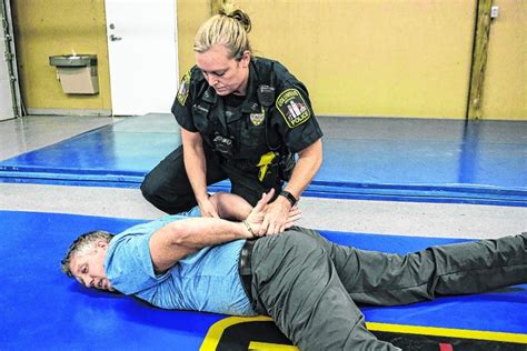 Use Of Force Local Officers Explain How Defensive Tactics Are Taught Monitored And Performed