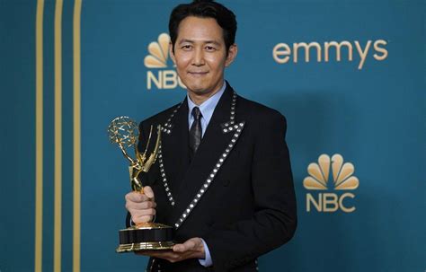 Emmy Awards 2022 Succession Domine Squid Game Triomphe De