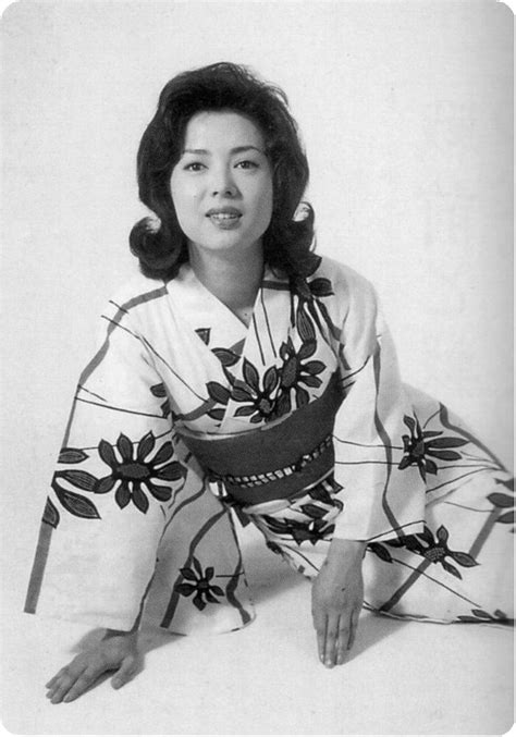 Sakuma Yoshiko 佐久間良子 1939 Japanese Actress Yellow Fever Yukata