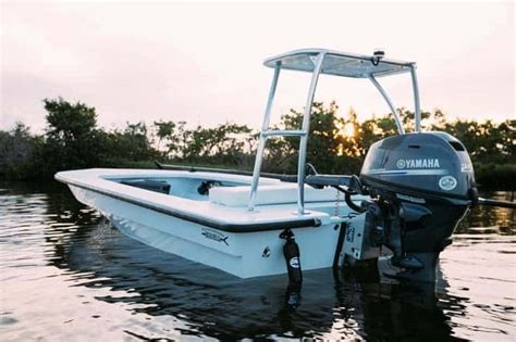 6 Popular Low Draft Boats For Shallow Water With Pictures