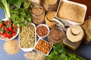 Aquí está una lista completa de. 7 Alimentos que Debes Incluir en tu Dieta para Aumentar la Progesterona