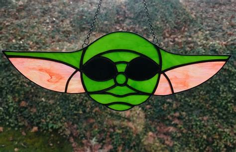 Baby Yoda Stained Glass In 2020 Stained Glass Stained Glass Diy