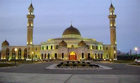 Islamic Center Of America In Dearborn Michigan The Largest Mosque In
