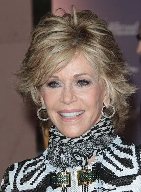 Jane fonda glows at grace and frankie premiere! Jane fonda haircut