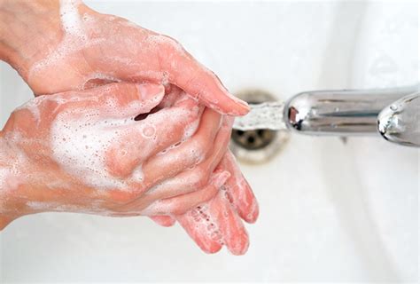 How To Wash Your Hands Properly In 7 Simple Steps