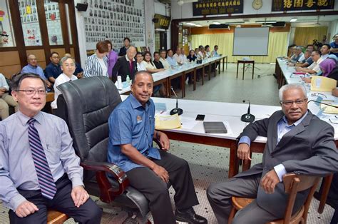 Bagi memenuhi keperluan semasa industri di malaysia, pihak kerajaan telah membenarkan majikan untuk menggajikan pekerja asing. Kerajaan setuju kembalikan sistem penggantian pekerja ...