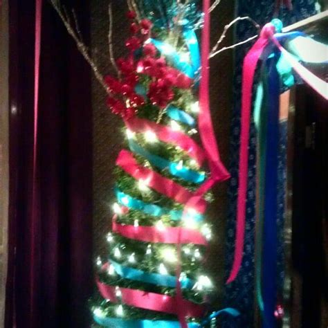 These events include the annual outer banks winter lights display at the elizabethan gardens, the annual christmas tree lighting and holiday boat parade in the historic downtown area. The Christmas Shop and Island Art Gallery - Manteo, NC