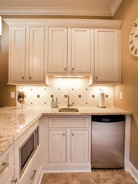 Browse 236 photos of basement kitchen ideas. L Shaped Basement Design Ideas & Remodel Pictures | Houzz