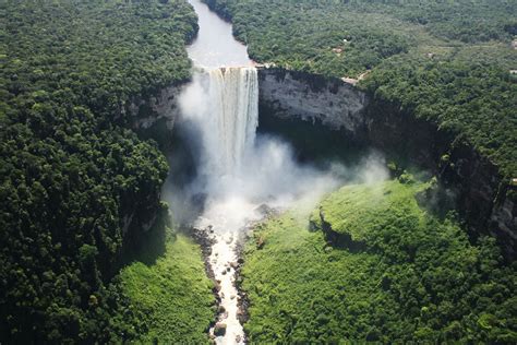 Kaieteur Falls Guyana Beautiful Waterfalls Cool Places To Visit Waterfall