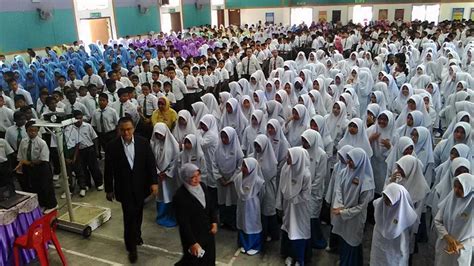 Nama pembimbing rakan sebaya adalah sama dengan program lain seperti : Pembimbing Rakan Sebaya: Majlis Watikah Pelantikan Badan ...