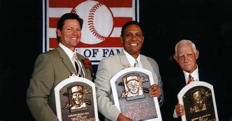 Baseball Hall Of Fame Inductees 2000 Mlb Champ