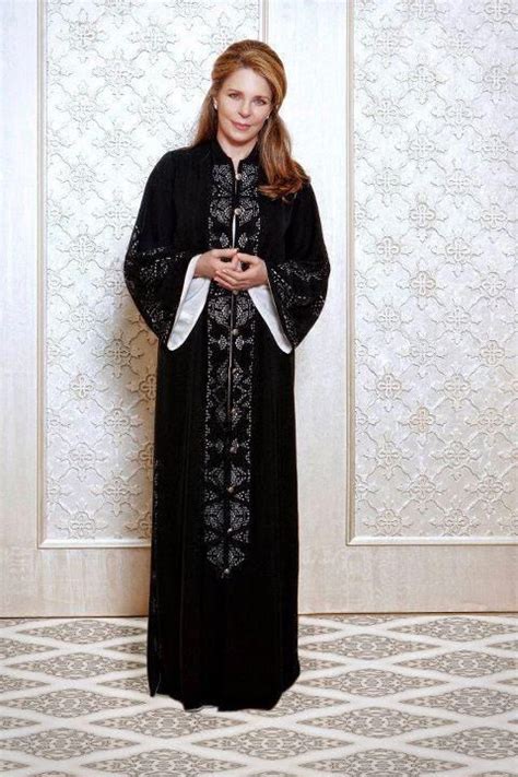 Queen Noor Reina Noor Hijab Fashion Fashion Outfits Fashion Ideas Queen Noor Royal